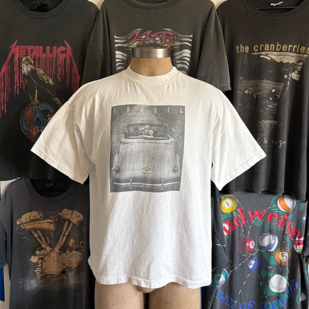 Vintage 1990s fossil t shirt